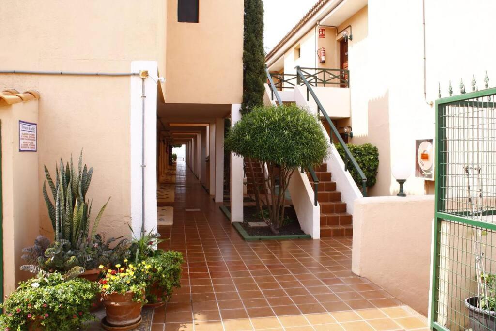 Bright Apt, Terrace,heated Pool. Apartment *